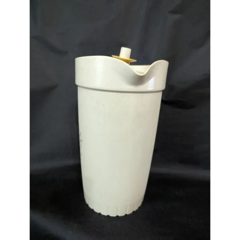 Vintage Tupperware 800-8 Pitcher Almond Tan 2 Quart Push Button‎ Lid Floral 9in